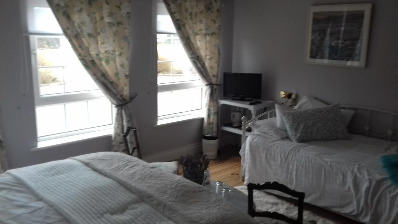 Fiuise B&B Dingle Bagian luar foto