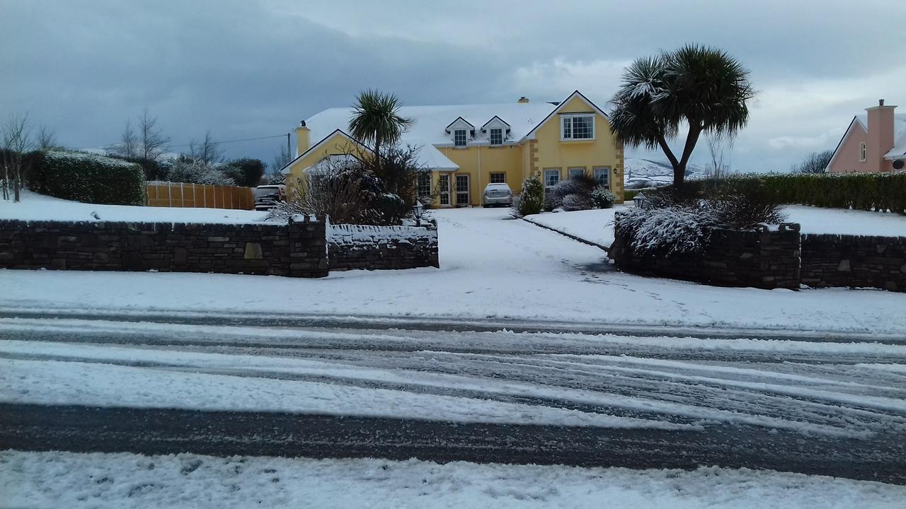 Fiuise B&B Dingle Bagian luar foto